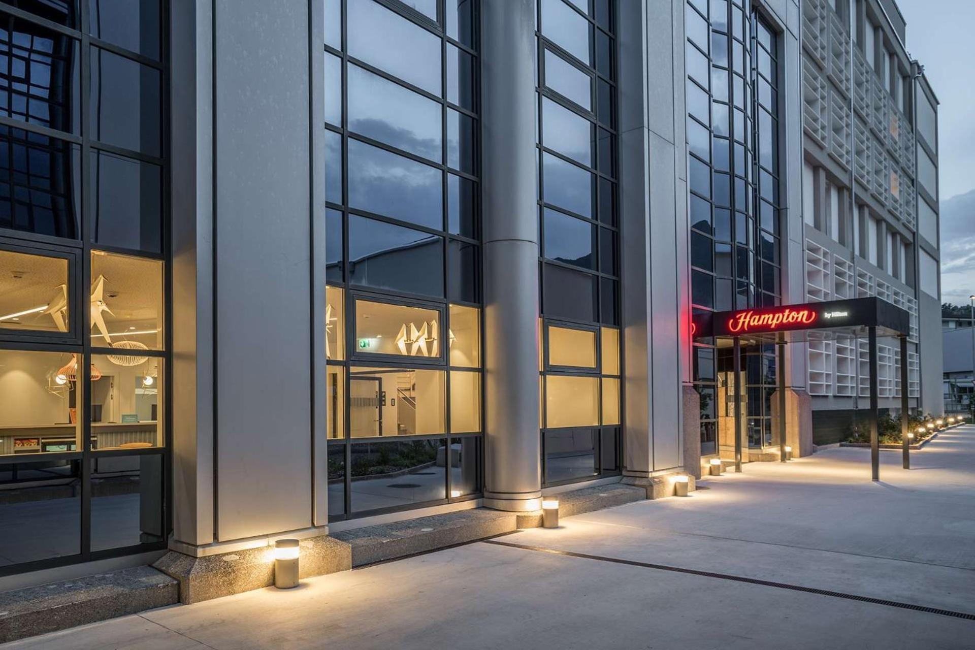 Hampton By Hilton Locarno Hotel Losone Exterior photo